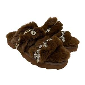 Wild Pair Paiyge Faux Fur Charm Chain Slippers in Chocolate Brown 8.5